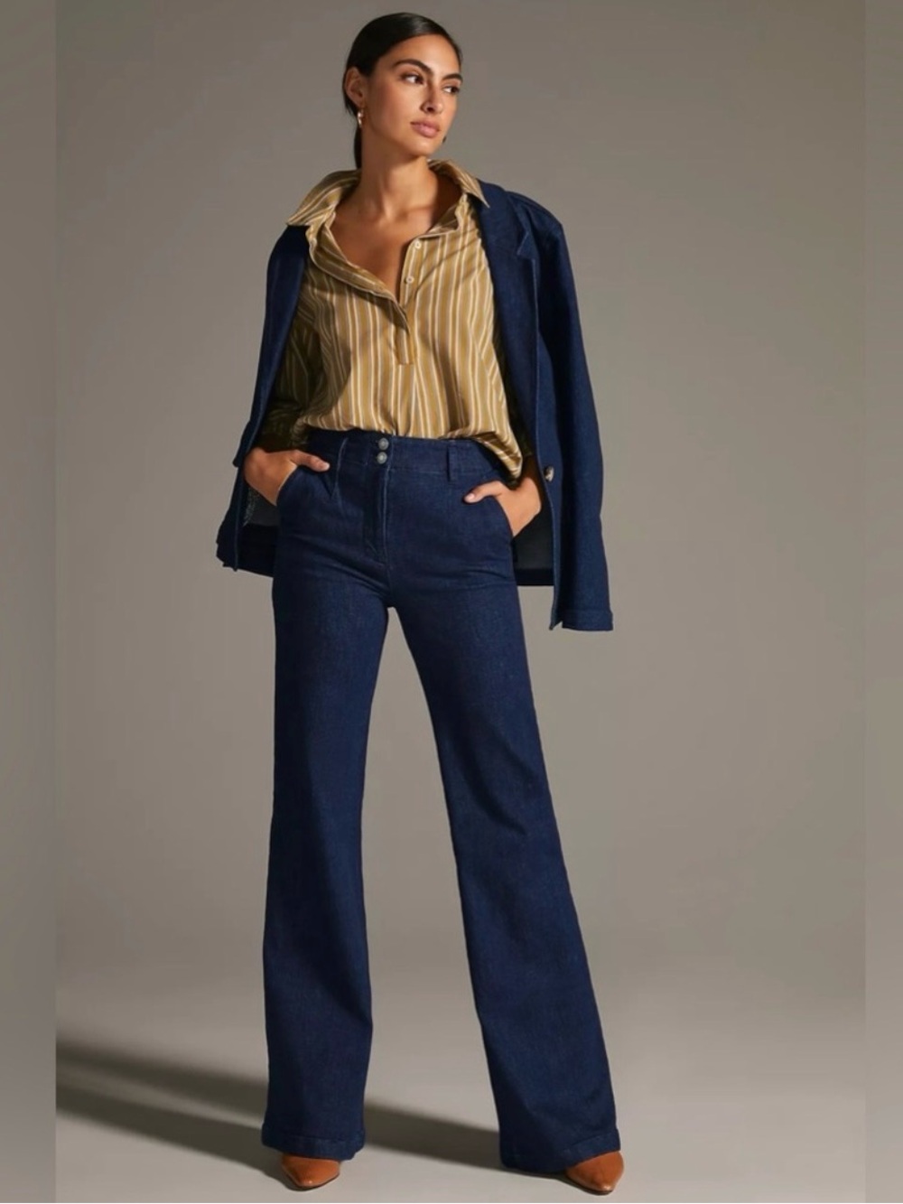 Maeve by Anthropologie High Rise Tailored Flare Jeans. Size 27, EUC